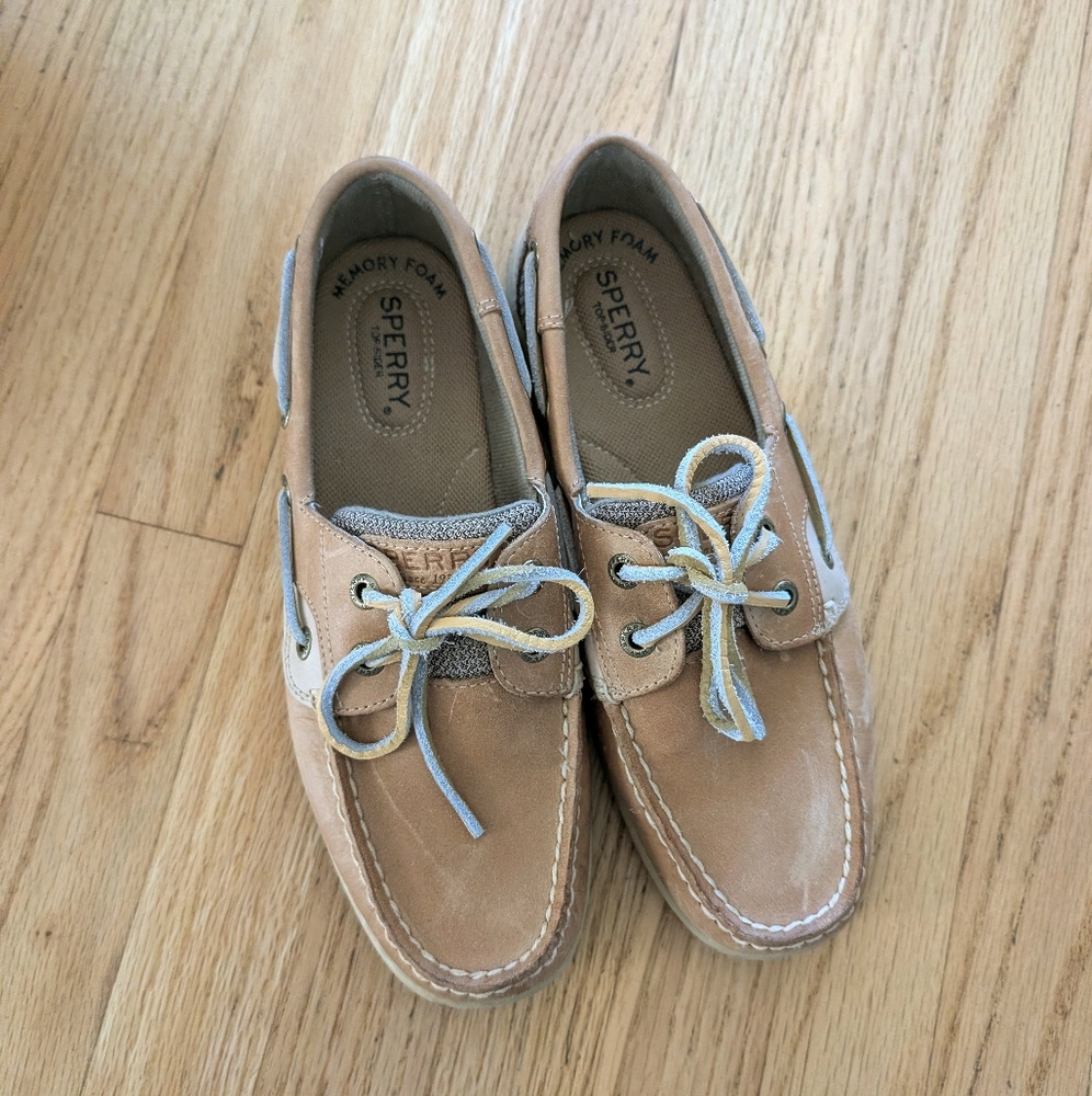 { Sperry } Wide Bluefish Boat Shoes Linen Oat